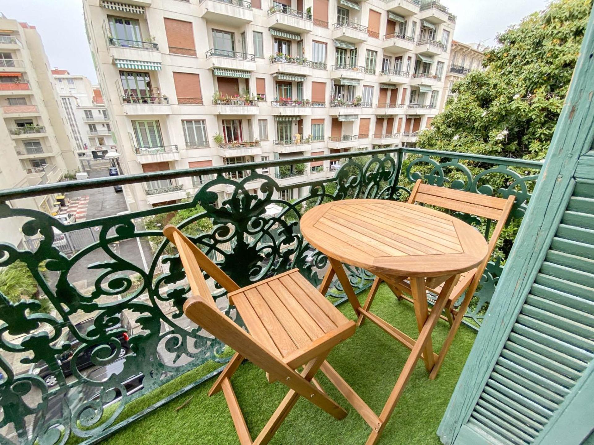 Les Orangers Aparthotel Nice